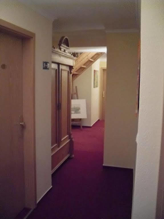 Hôtel Zum Schwedenkonig à Gadebusch Extérieur photo