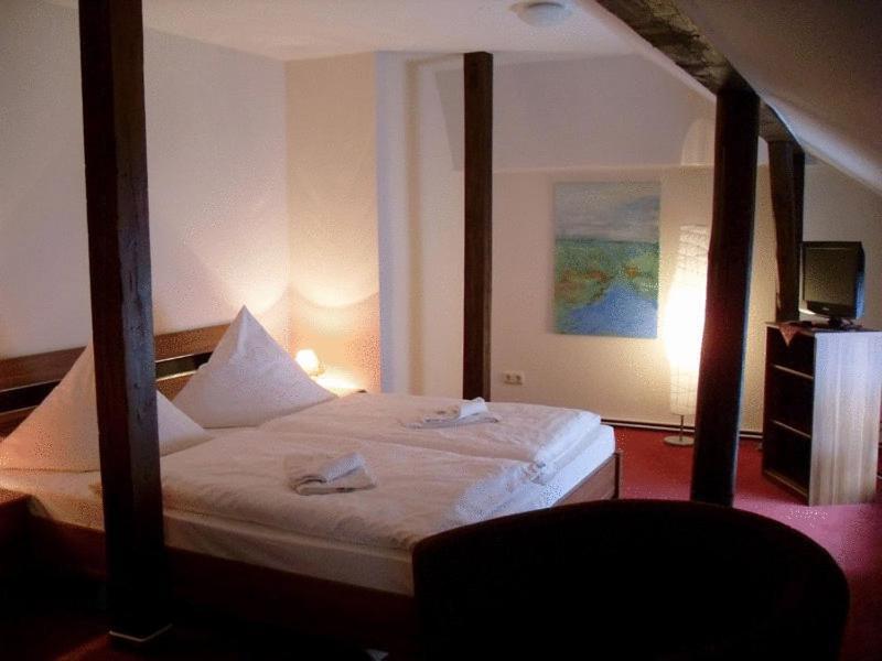 Hôtel Zum Schwedenkonig à Gadebusch Extérieur photo