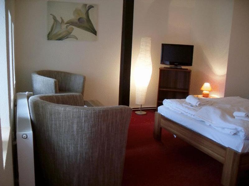 Hôtel Zum Schwedenkonig à Gadebusch Extérieur photo