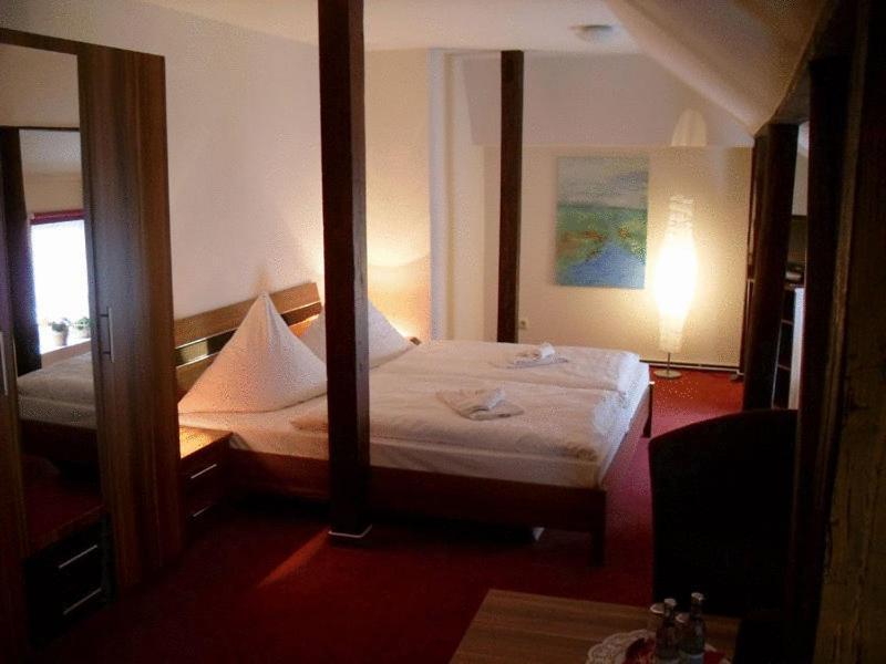 Hôtel Zum Schwedenkonig à Gadebusch Extérieur photo